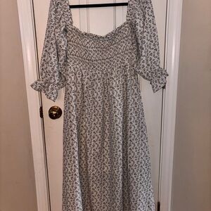 Entro White and Blue Floral Long Sleeve Midi Dress